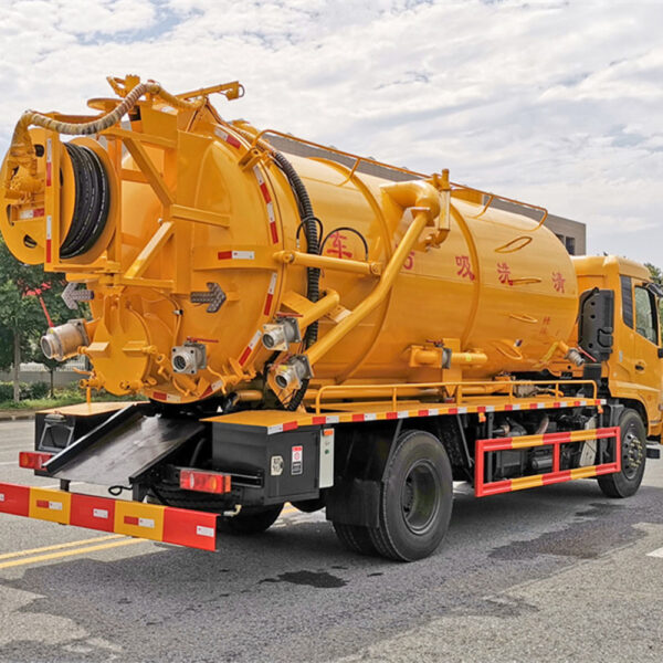 Combination Sewer Cleaning Trucks - Image 5