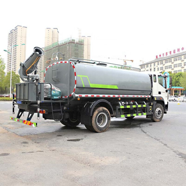 Sprinkle Irrigation Truck - Image 5