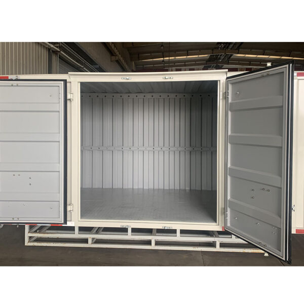 Straight Trucks International Box Bed Truck - Image 3