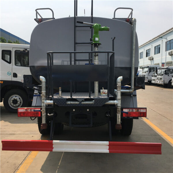 Construction Custom 6000 10000 Gallon Water Truck Pump - Bild 6